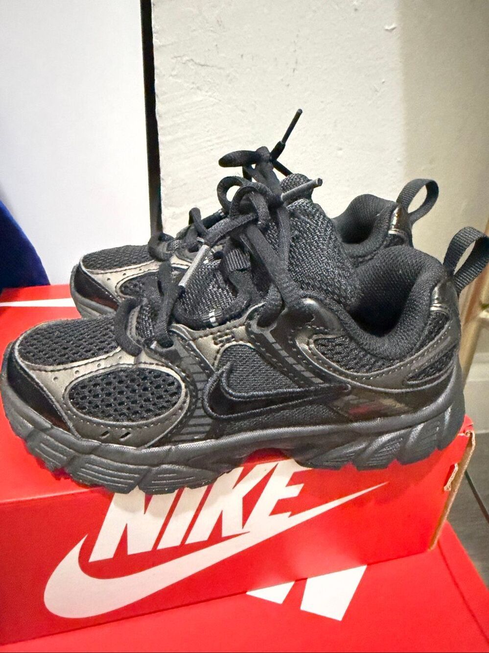 Nike V5 RNR little kid’s size 12